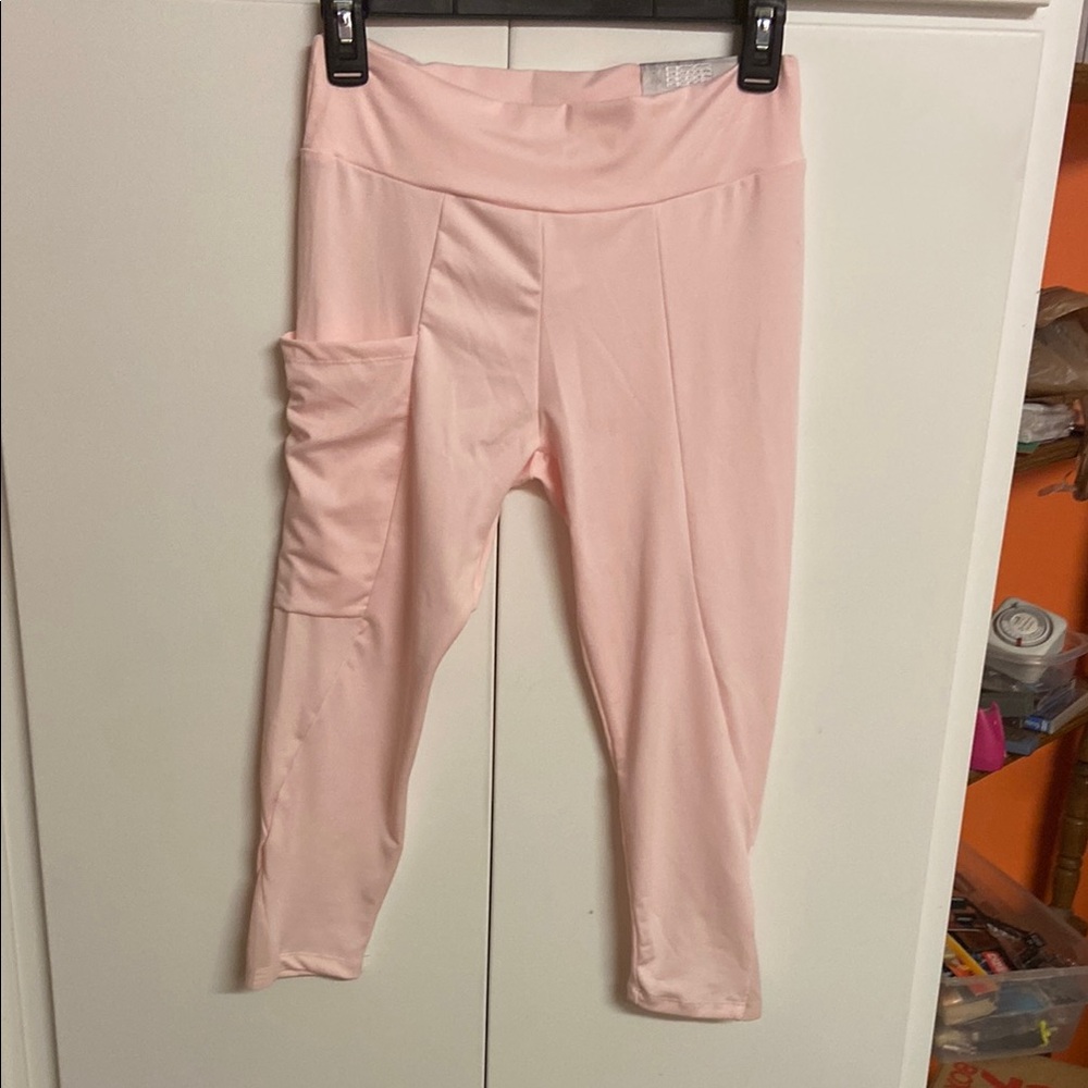 Pink Wiman’s Leggings